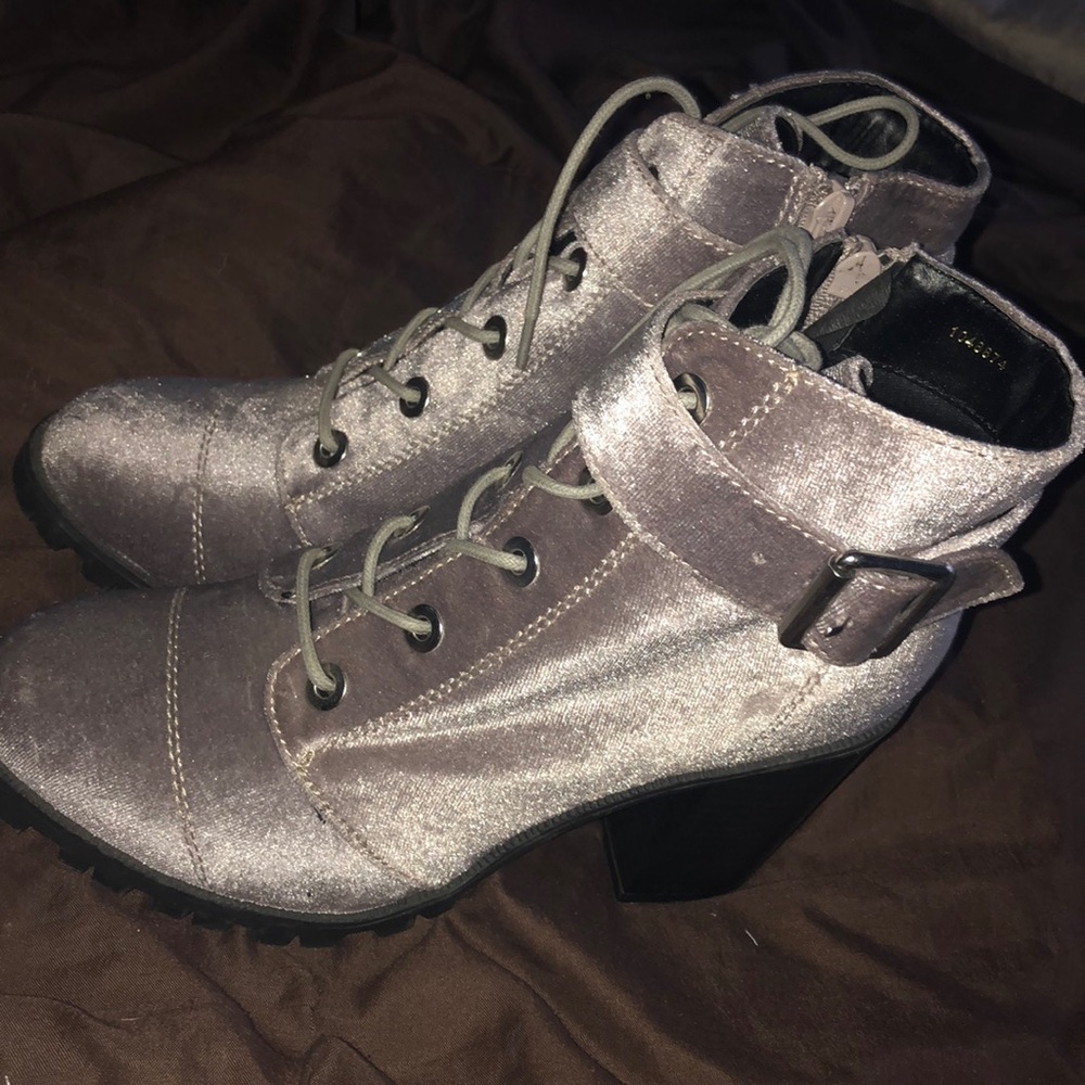 Boots - Picture 2 of 3